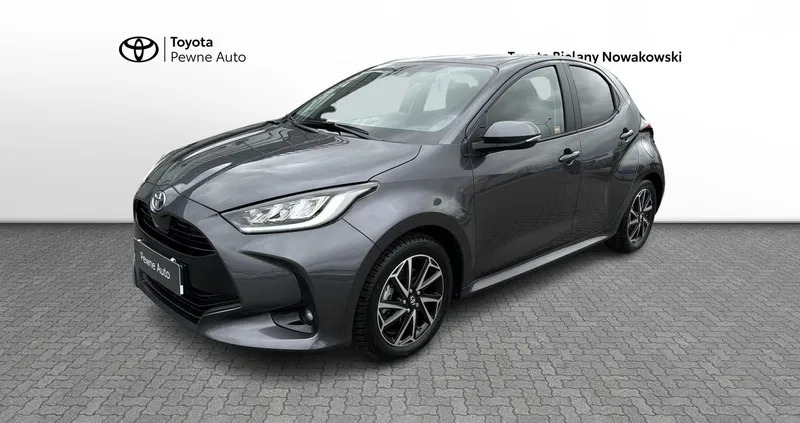 toyota yaris małopolskie Toyota Yaris cena 91900 przebieg: 16739, rok produkcji 2022 z Chełmno